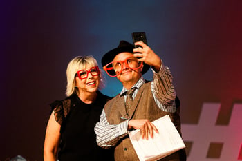 Chad and Kim at SMWL22 taking a selfie
