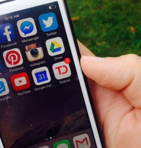 More people are using their phones than desktops - a 2017 marketing checklist 