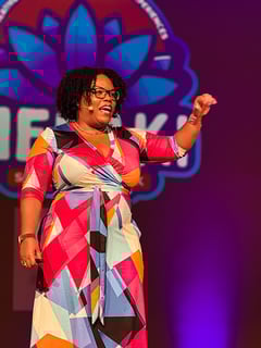 smwl-speaker-keenya